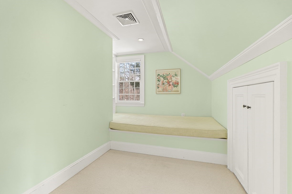 22 Valley Road Wellesley, MA 02481 - Photo 34 of 42