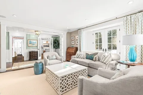 $5,395,000 | 22 Valley Road, Wellesley, MA 02481