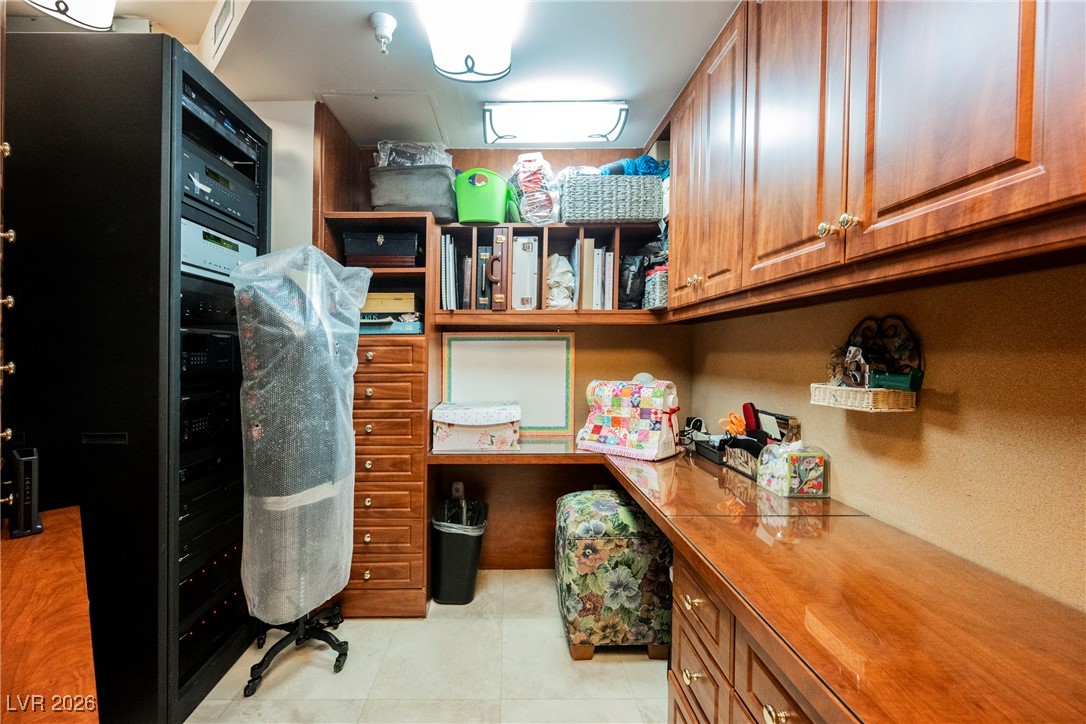 2747 Paradise Road, Unit 2801 Las Vegas, NV 89109 - Photo 7 of 48