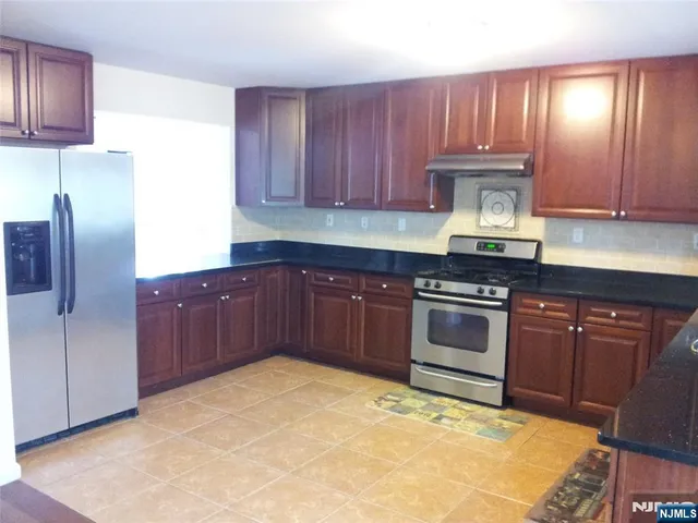 $4,650 | 229 Crescent Lane, Unit CO229, Cliffside Park, NJ 07010
