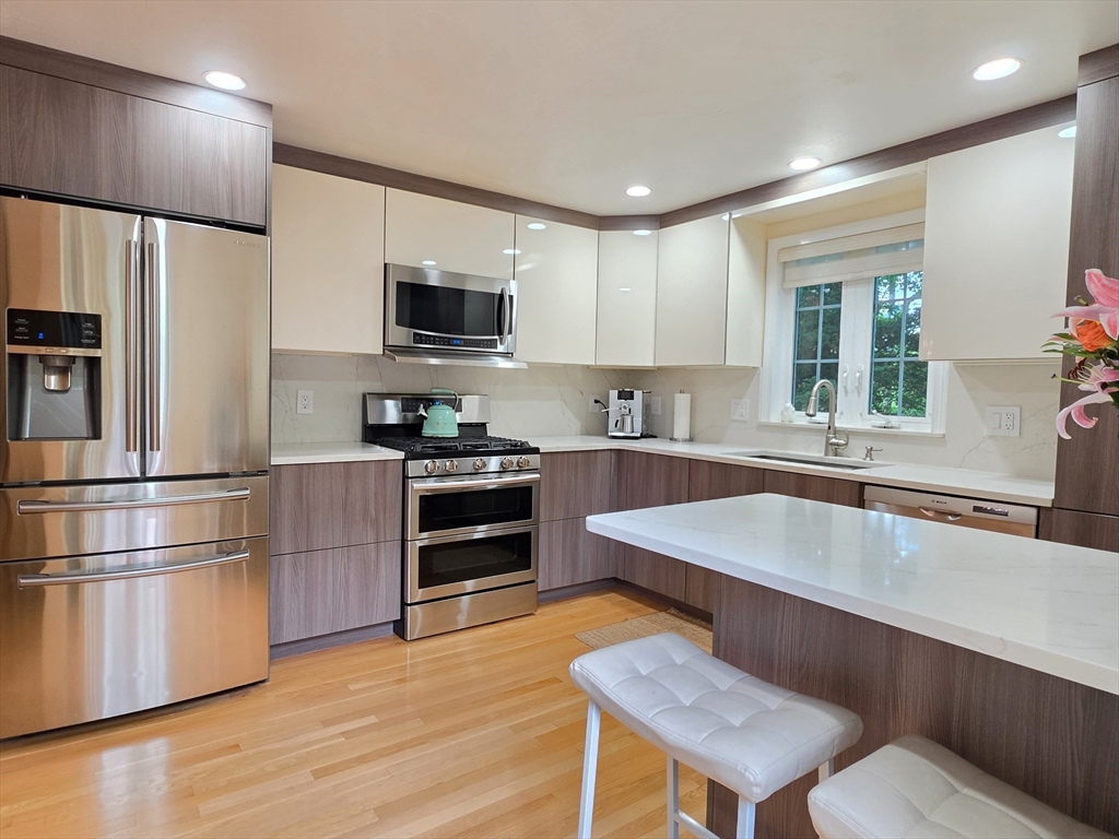 84 West Union Street Ashland, MA 01721 - Photo 16 of 41