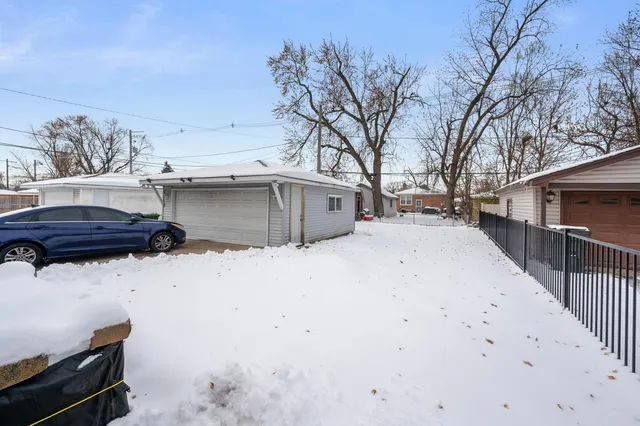 $235,000 | 15726 Ingleside Avenue, Dolton, IL 60419