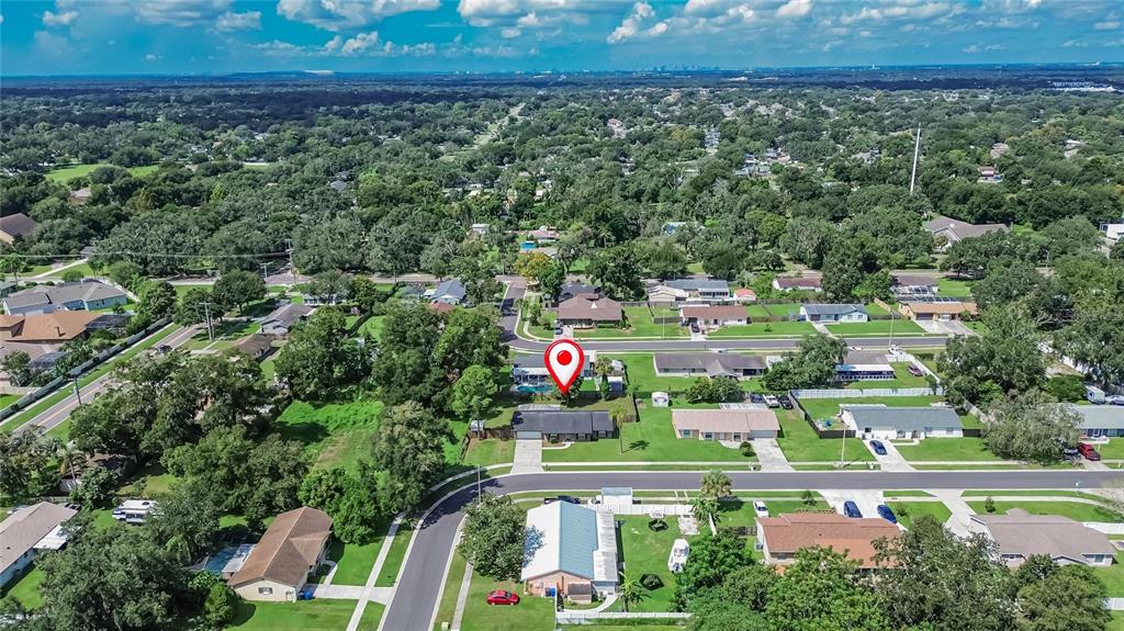 2531 Ridge Top Way Valrico, FL 33594 - Photo 4 of 77 Gallery Image 4