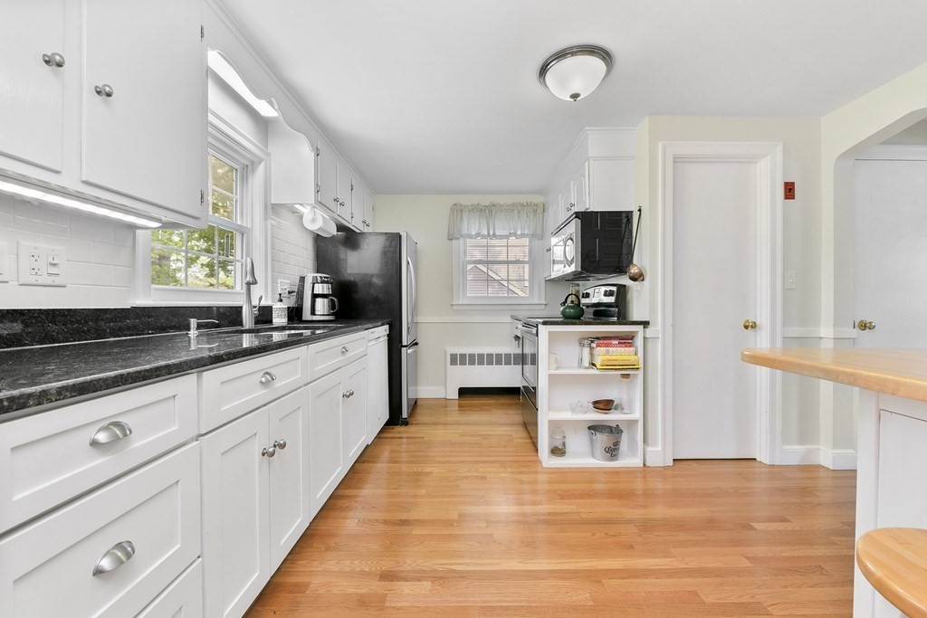 19 Kenney Street Needham, MA 02492 - Photo 3 of 36