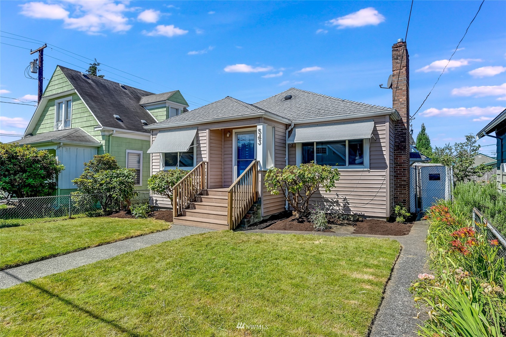 543 Morris Avenue South Renton, WA 98057 - Photo 2 of 29 Gallery Image 2