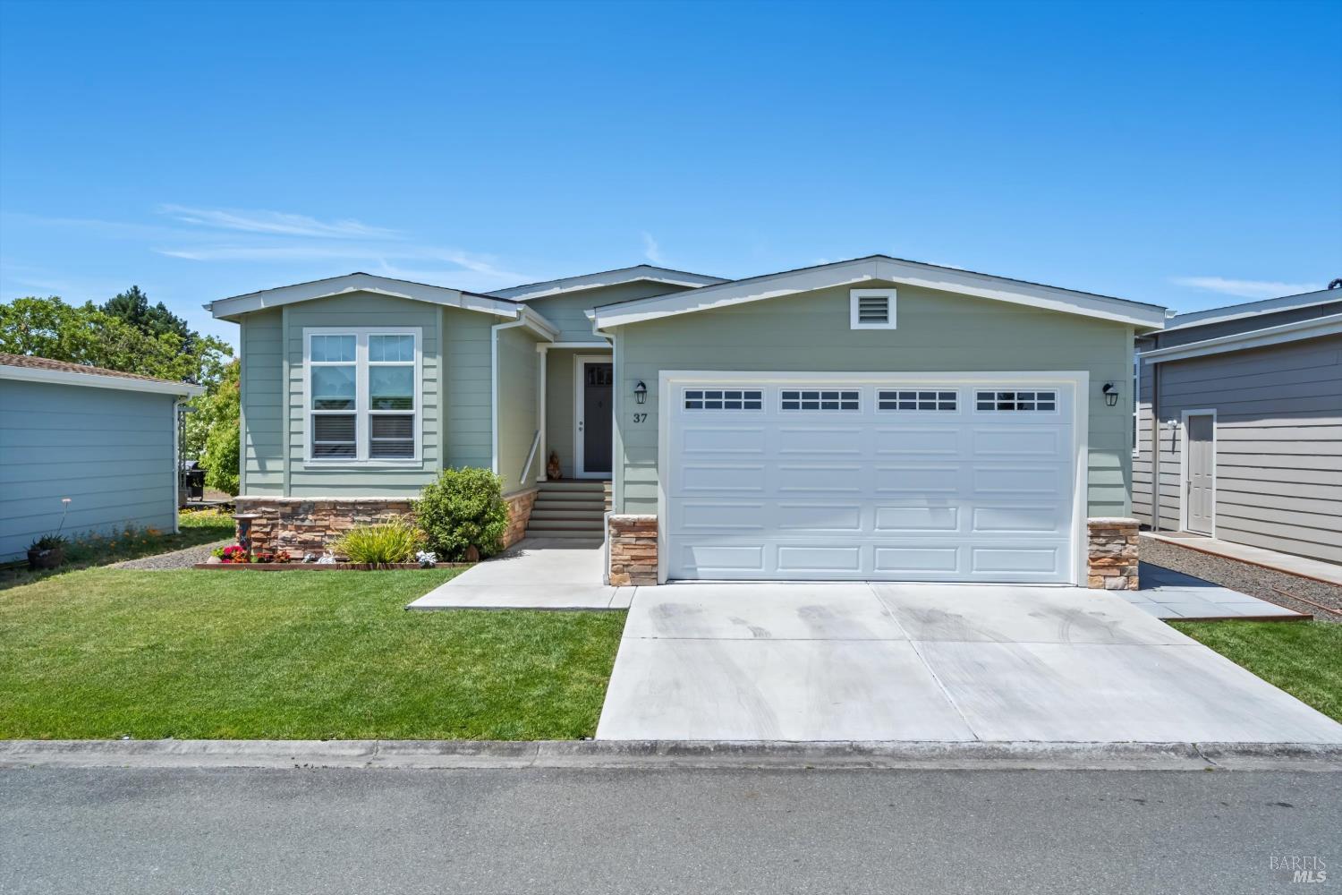1945 Piner Road, Unit 37 Santa Rosa, CA 95403 - Photo 2 of 22