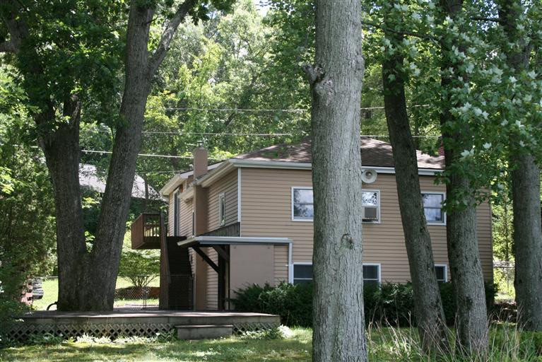 184 Cedar Lake Road Chelsea, MI 48118 - Photo 2 of 10 Photo 2