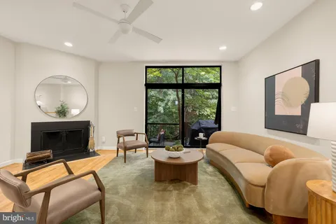 $899,000 | 3515 17th Street Northwest, Unit 9, Washington, DC 20010