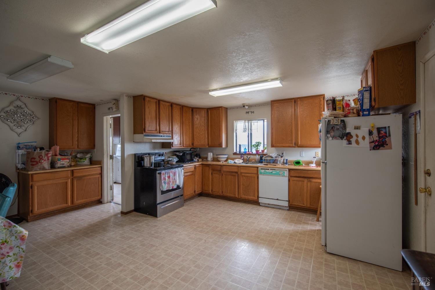 5820 Hall Road Santa Rosa, CA 95401 - Photo 8 of 53