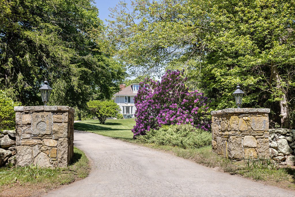 441 Post Road South Kingstown, RI 02879 - Photo 2 of 40