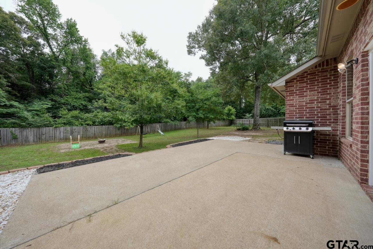 1306 Swinging Bridge Road Longview, TX 75604 - Photo 40 of 48