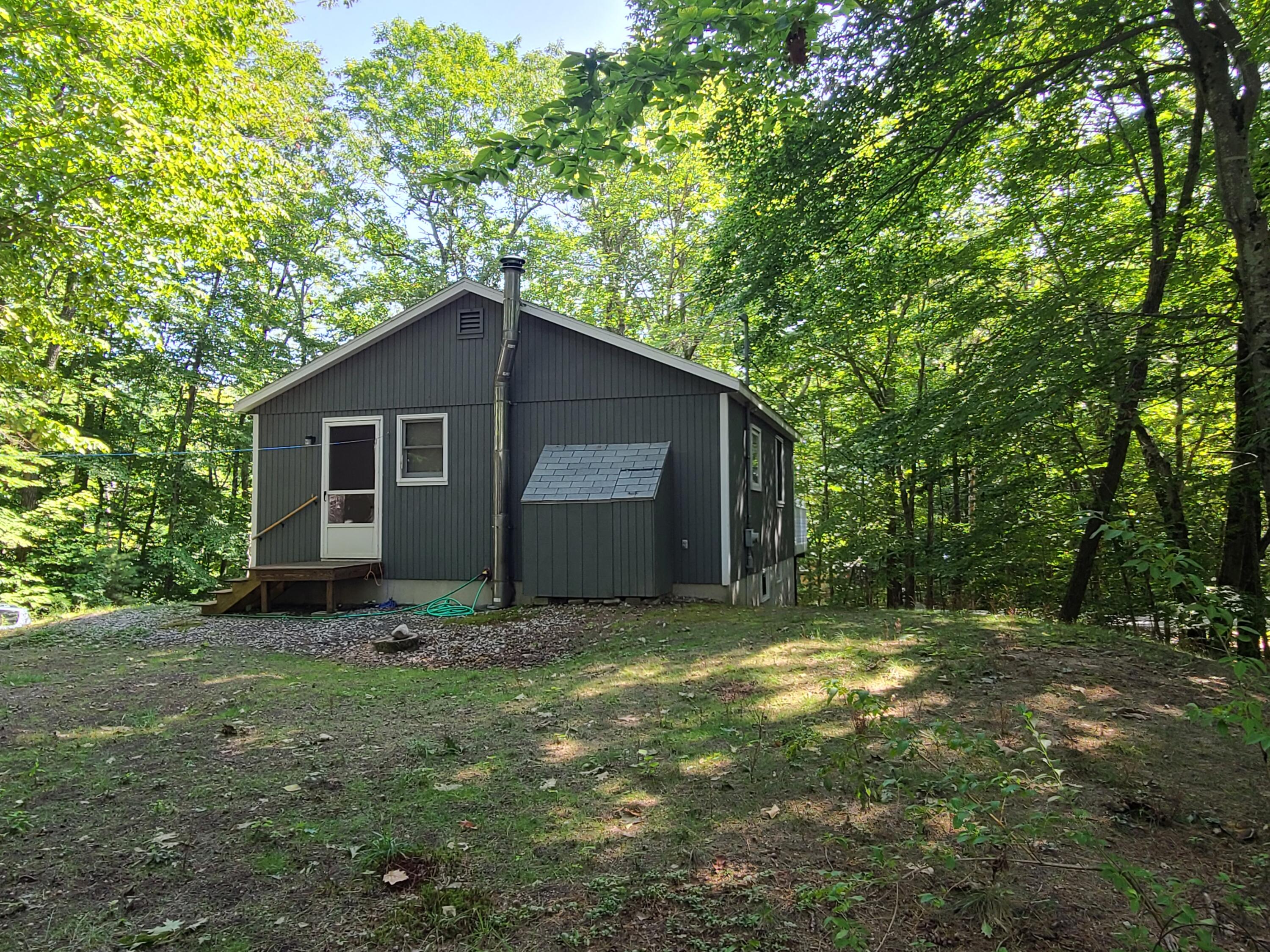 133 Deep Cove Road Raymond, ME 04071 - Photo 2 of 16 20210904_122858