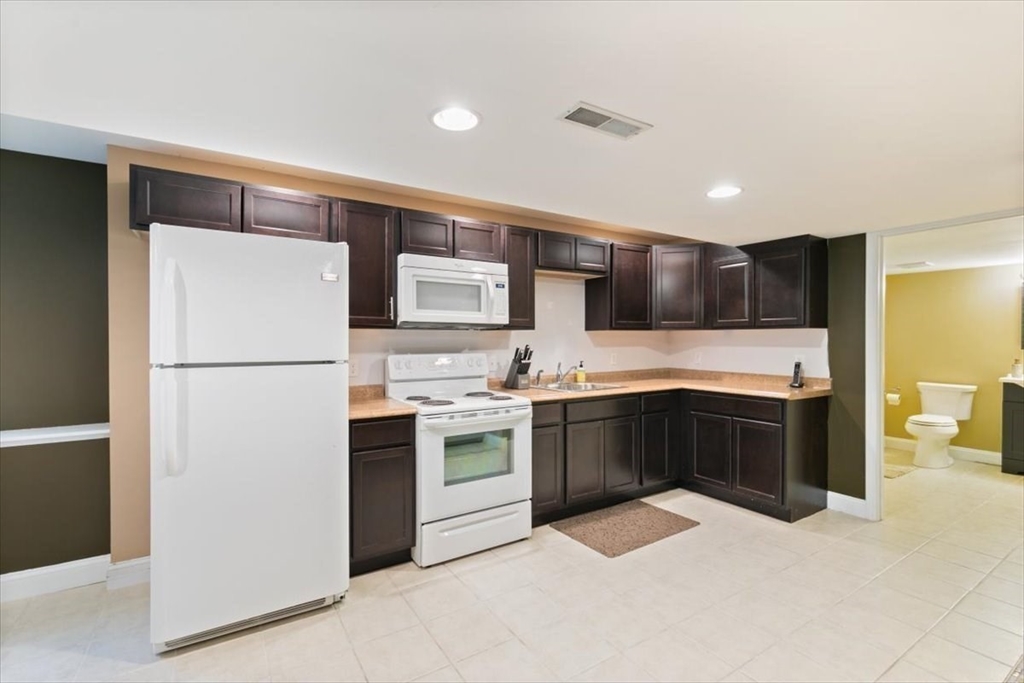 7 1/2 Parsonage Hill Road Haverhill, MA 01832 - Photo 33 of 41 Gallery Image 33