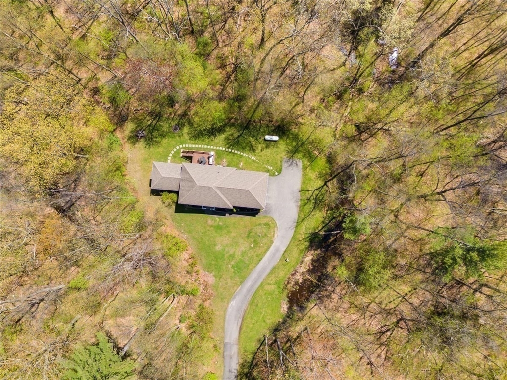 7 1/2 Parsonage Hill Road Haverhill, MA 01832 - Photo 7 of 41 Gallery Image 7