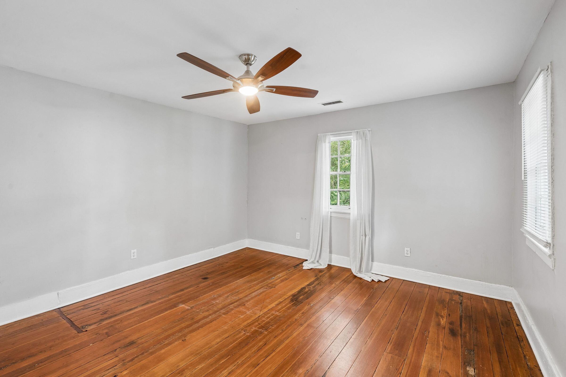 20 Amherst Street, Unit B Charleston, SC 29403 - Photo 25 of 34 20AmherstSt-KeenEyeMarketing-040