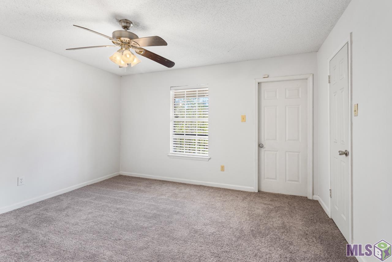 4624 Parkoaks Drive, Unit 11 Baton Rouge, LA 70816 - Photo 8 of 11