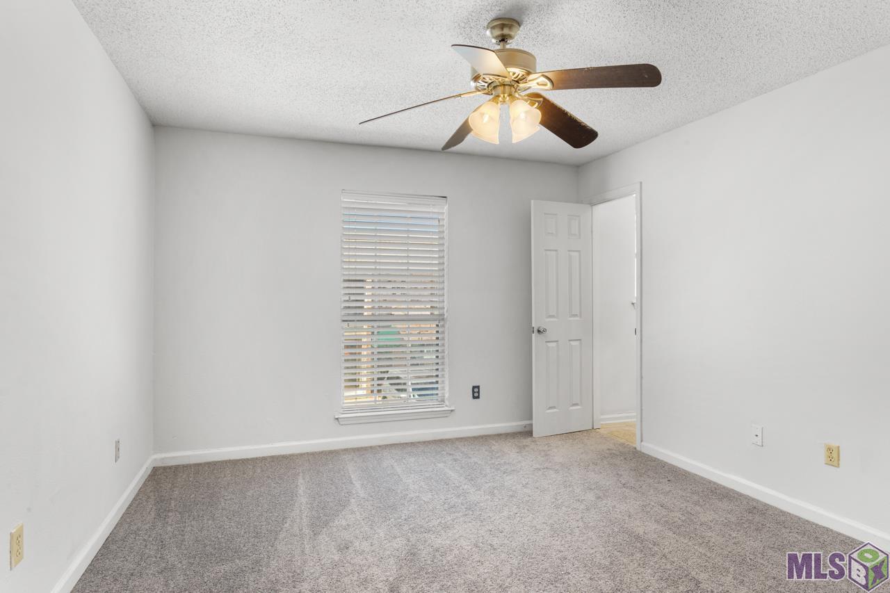 4624 Parkoaks Drive, Unit 11 Baton Rouge, LA 70816 - Photo 10 of 11