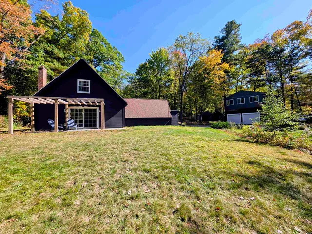 $507,500 | 103 Mammoth Road, Hooksett, NH 03106