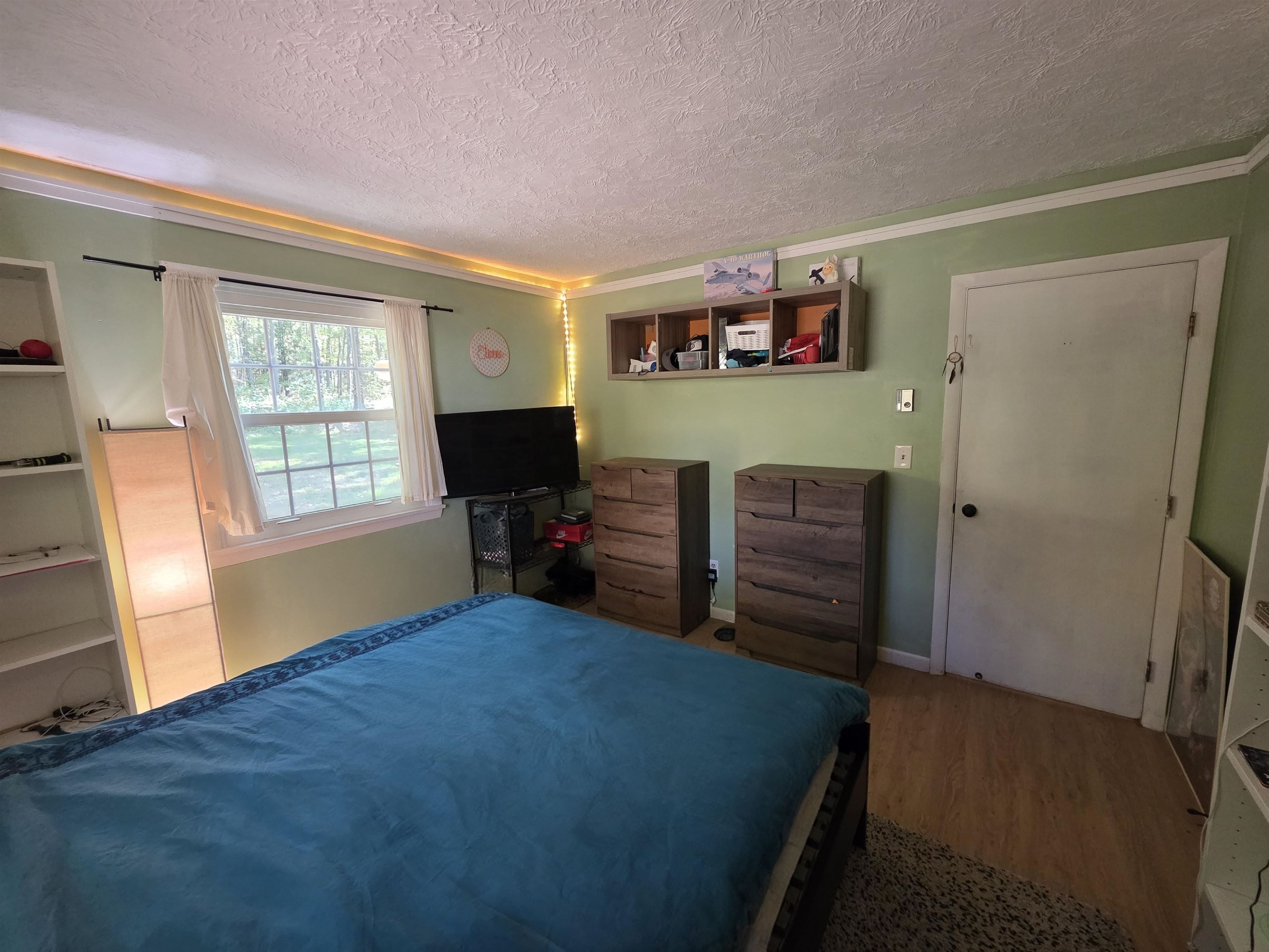 103 Mammoth Road Hooksett, NH 03106 - Photo 21 of 47