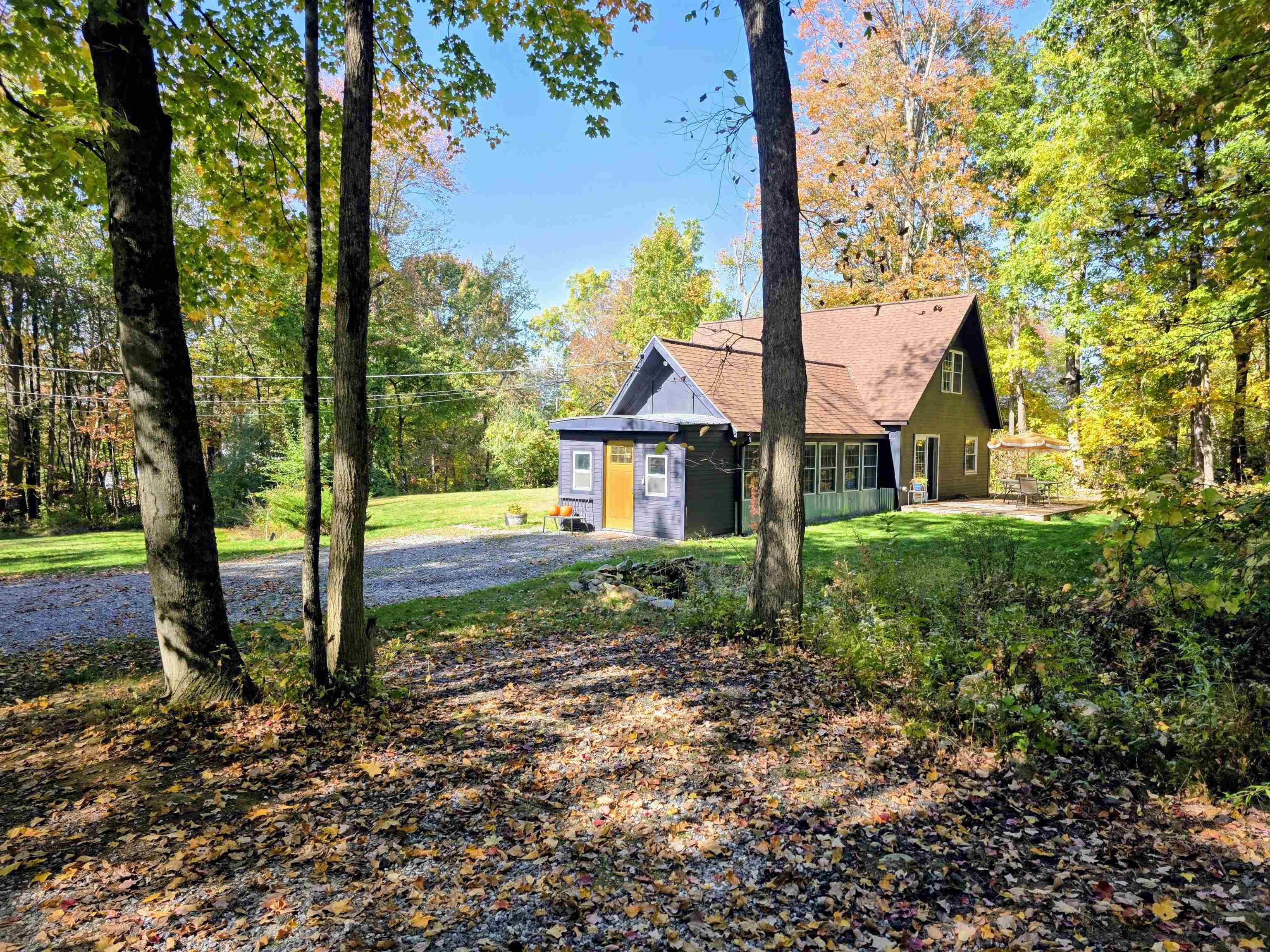 103 Mammoth Road Hooksett, NH 03106 - Photo 8 of 47