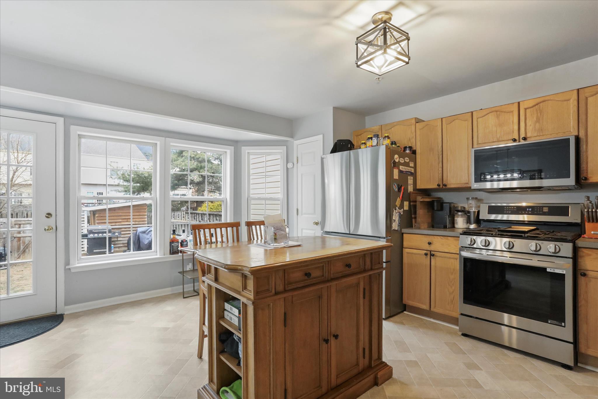 2015 Rosecrans Court Frederick, MD 21702 - Photo 6 of 33 Kitchen