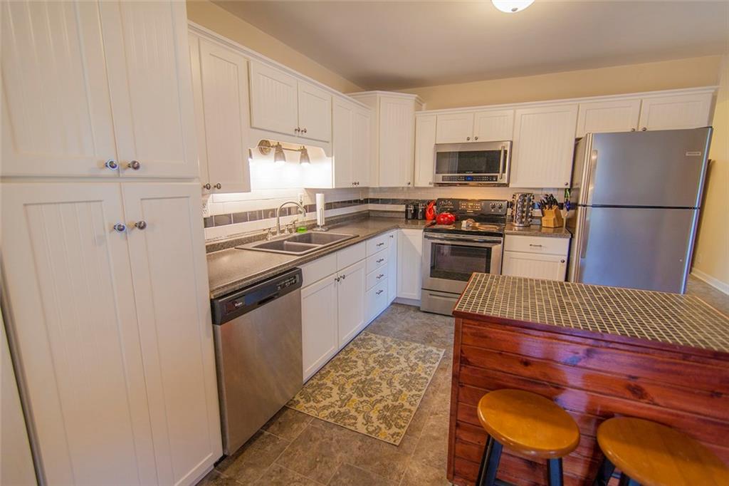236 Eastman Road Anderson, IN 46017 - Photo 8 of 30 Gallery Image 8