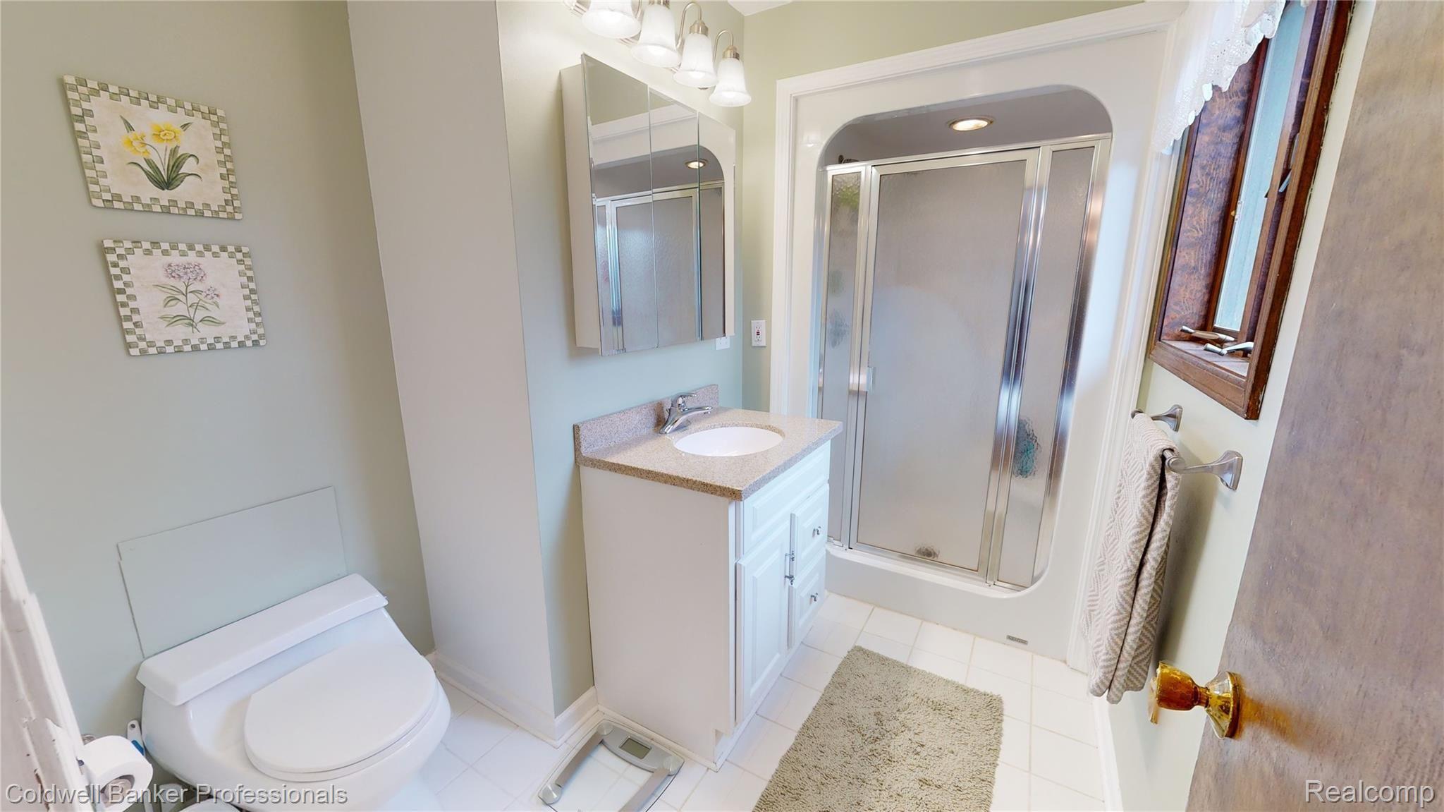 1191 West Sutton Road Metamora, MI 48455 - Photo 49 of 63 bathroom master.jpg