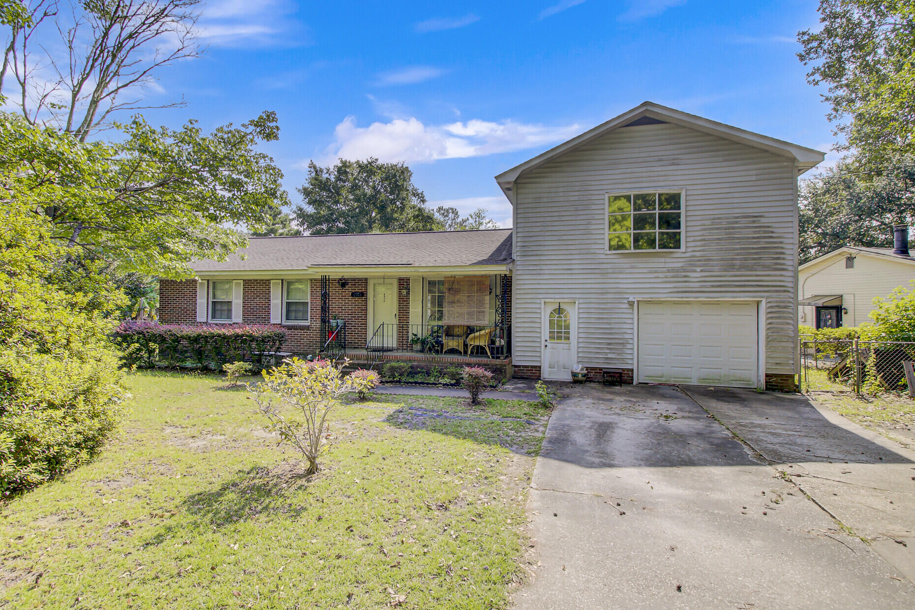 8954 Salamander Road North Charleston, SC 29406 - Photo 1 of 30 01_1_mls