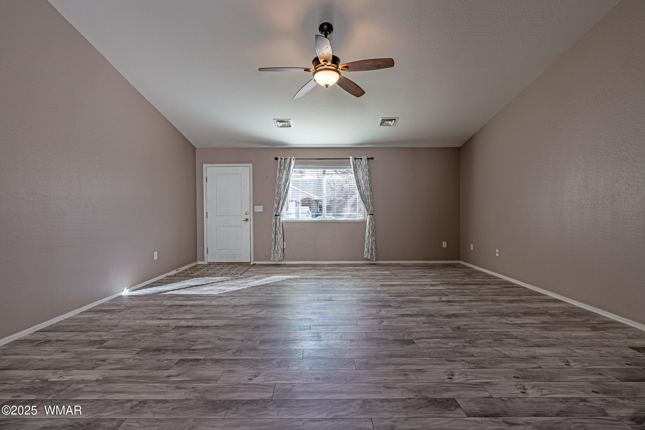1014 East Madison Street Snowflake, AZ 85937 - Photo 2 of 23 _DSC0875-HDR-Edit