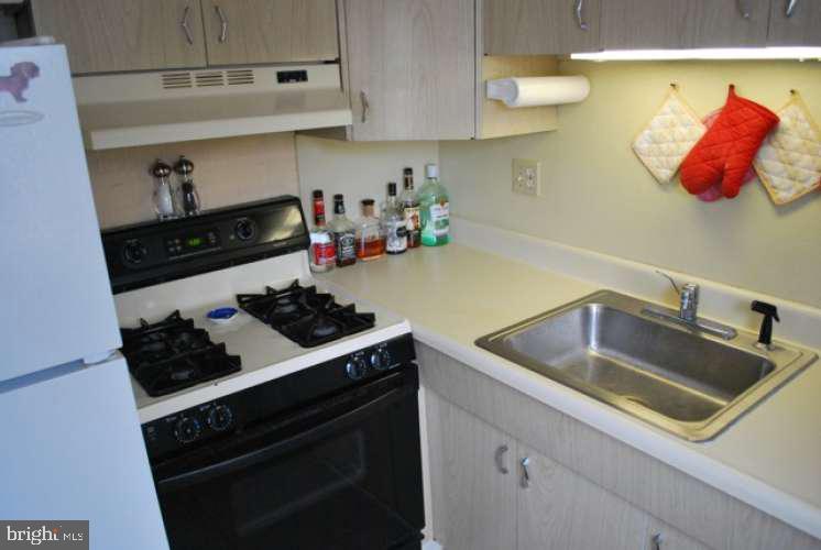 5499 Quentin Street Philadelphia, PA 19128 - Photo 7 of 25