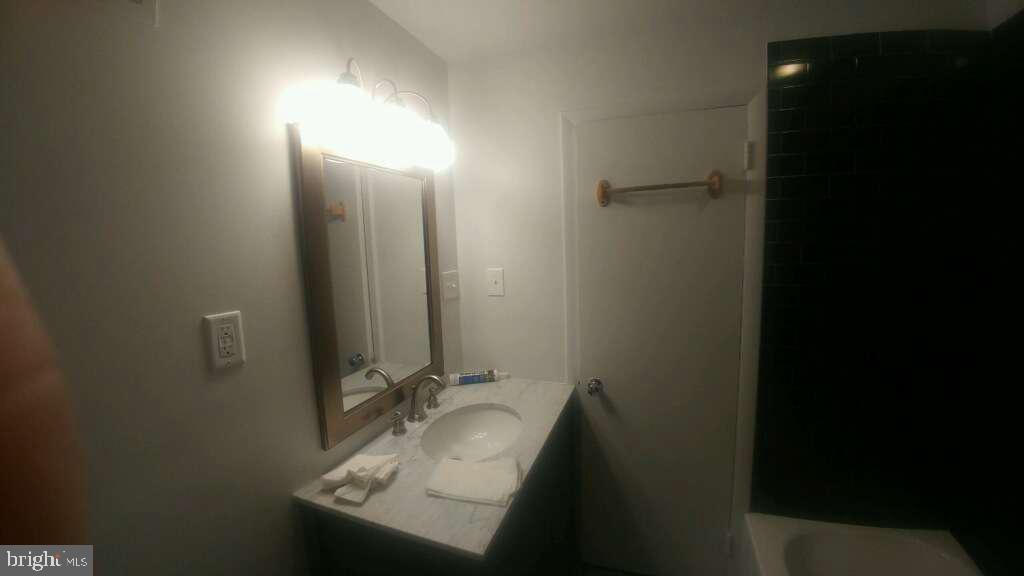 5499 Quentin Street Philadelphia, PA 19128 - Photo 10 of 25