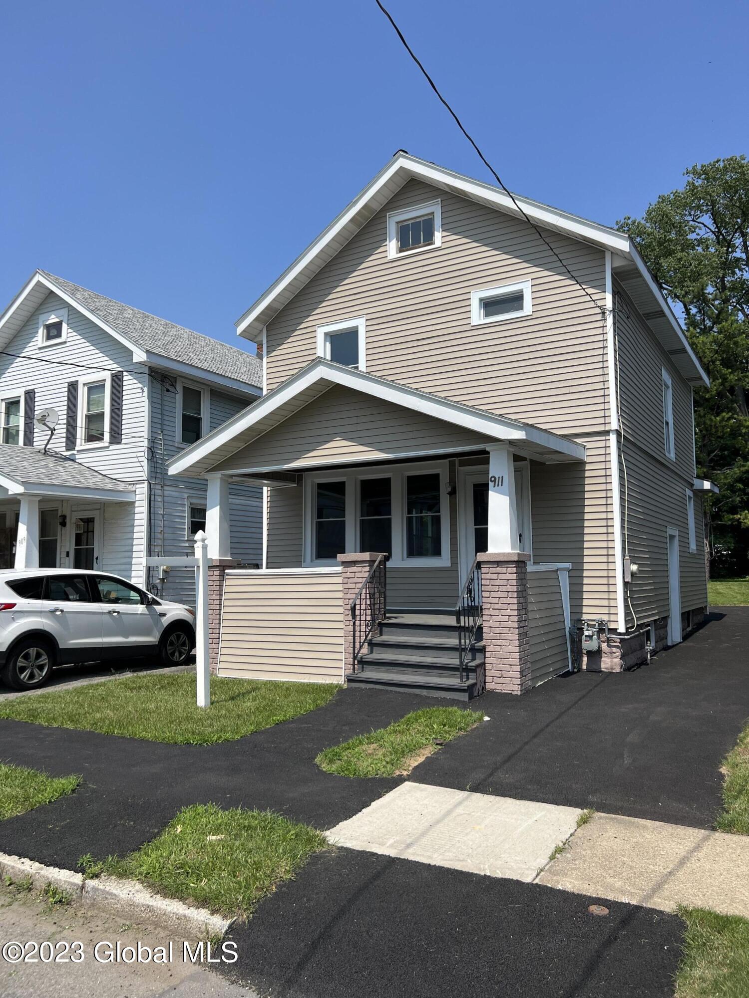 911 Cleveland Avenue Schenectady, NY 12306 - Photo 1 of 14 IMG_1813