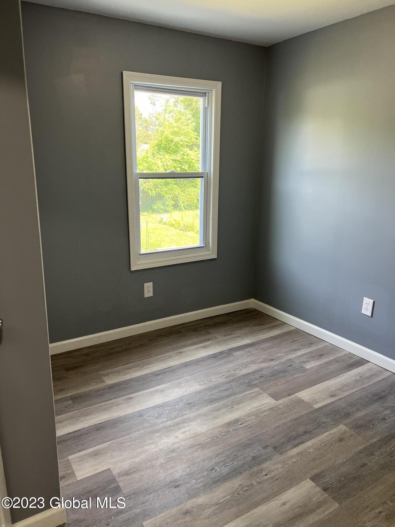 911 Cleveland Avenue Schenectady, NY 12306 - Photo 12 of 14 IMG_1799