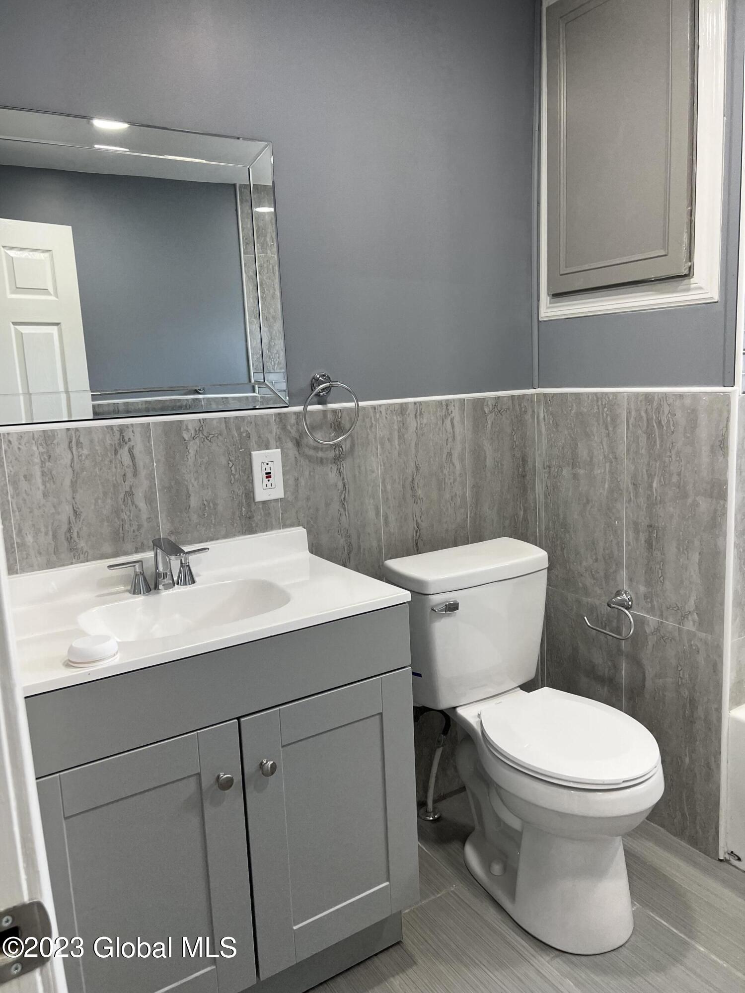911 Cleveland Avenue Schenectady, NY 12306 - Photo 13 of 14 IMG_1795