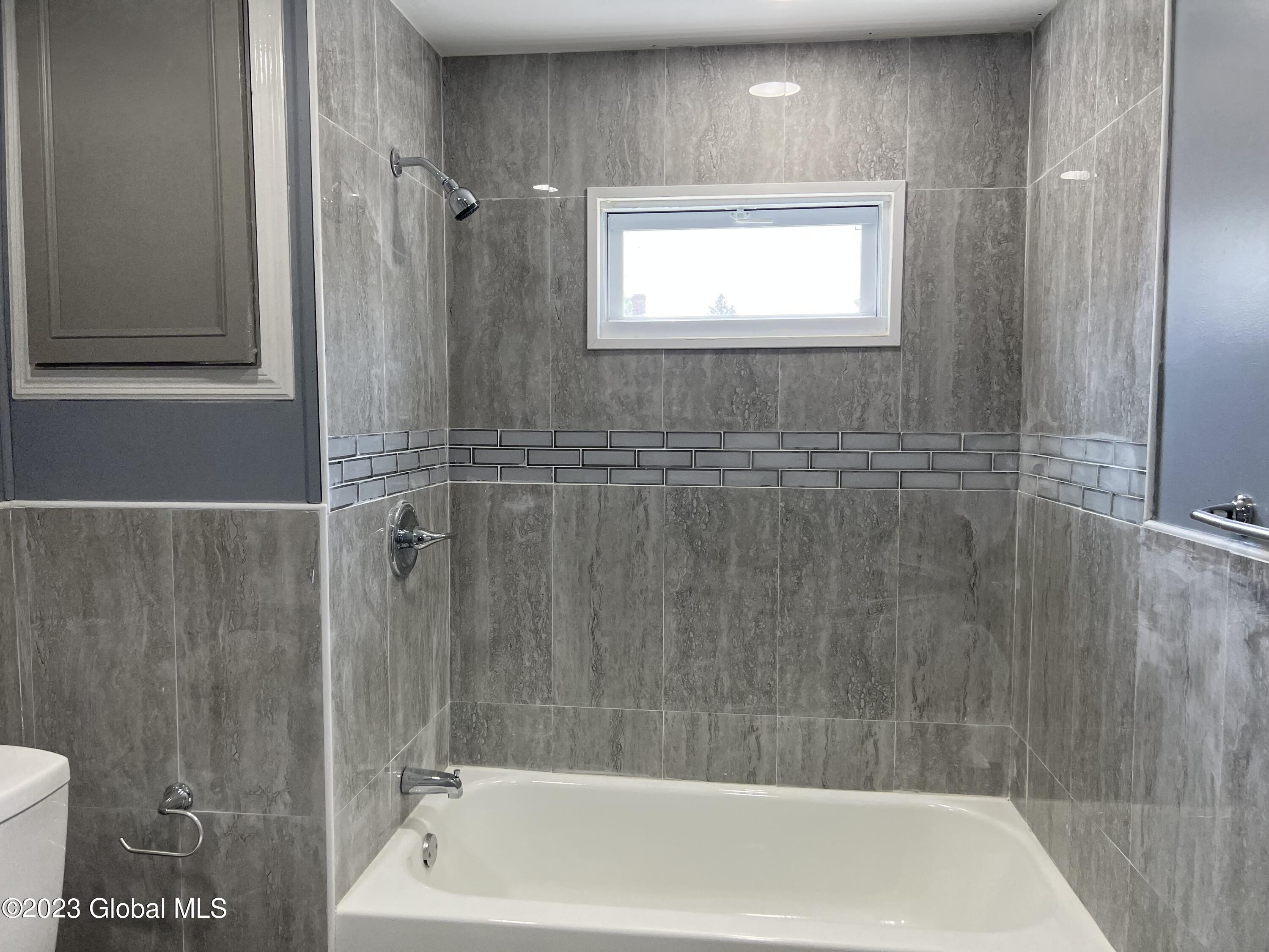 911 Cleveland Avenue Schenectady, NY 12306 - Photo 14 of 14 IMG_1793