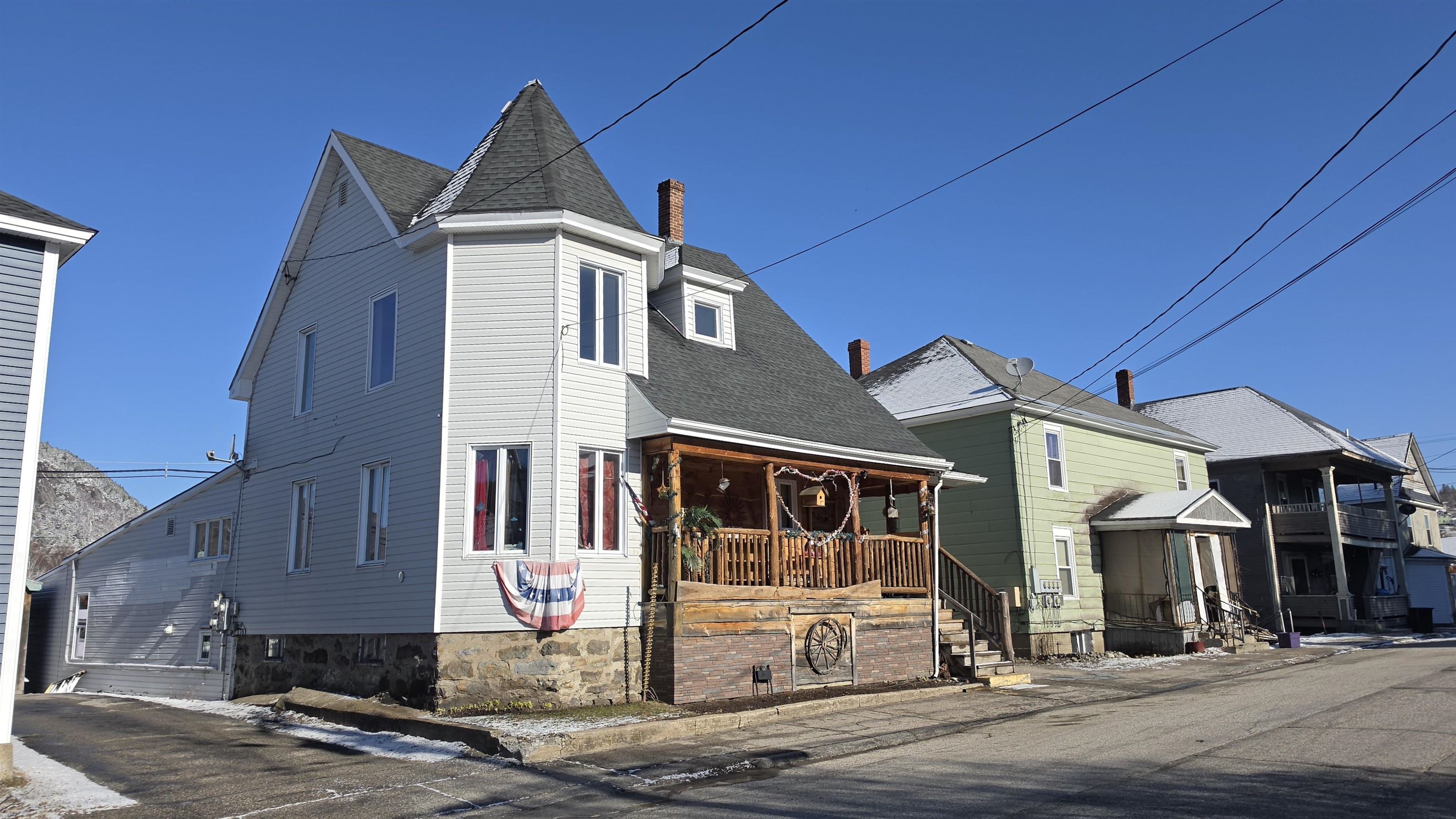511 Goebel Street Berlin, NH 03570 - Photo 2 of 50