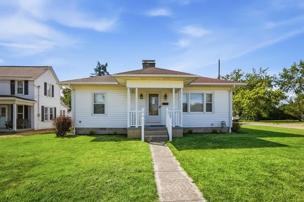 $299,999 | 120 Jefferson Street, Mount Sterling, OH 43143