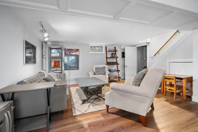 $675,000 | 102 Silver Lake Road, Hollis, NH 03049