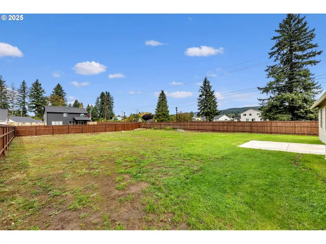 $465,000 | 102 West Oak Street, Yacolt, WA 98675