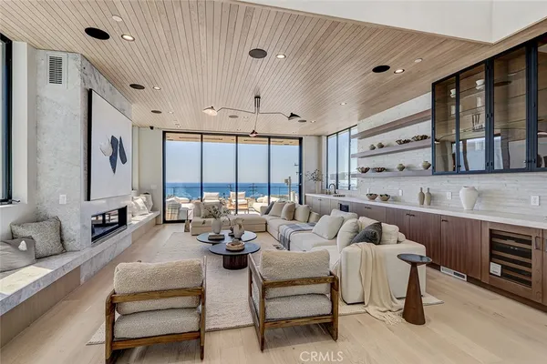 $15,495,000 | 1404 Manhattan Avenue, Manhattan Beach, CA 90266
