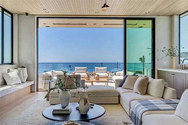 $15,495,000 | 1404 Manhattan Avenue, Manhattan Beach, CA 90266