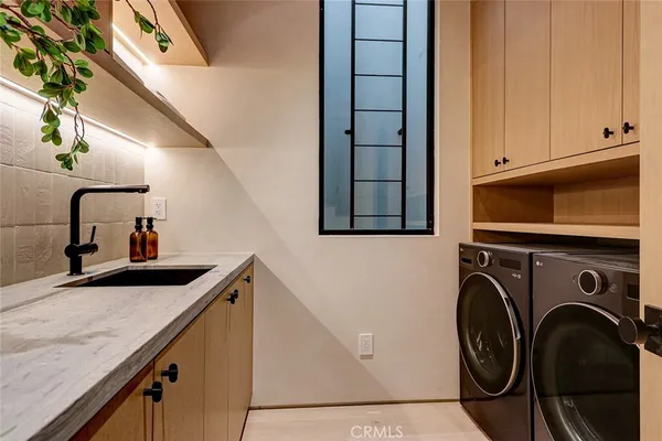 $15,495,000 | 1404 Manhattan Avenue, Manhattan Beach, CA 90266