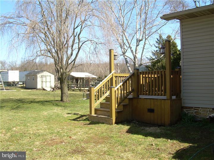 171 Lower Valley Road Atglen, PA 19310 - Photo 24 of 24 Deck