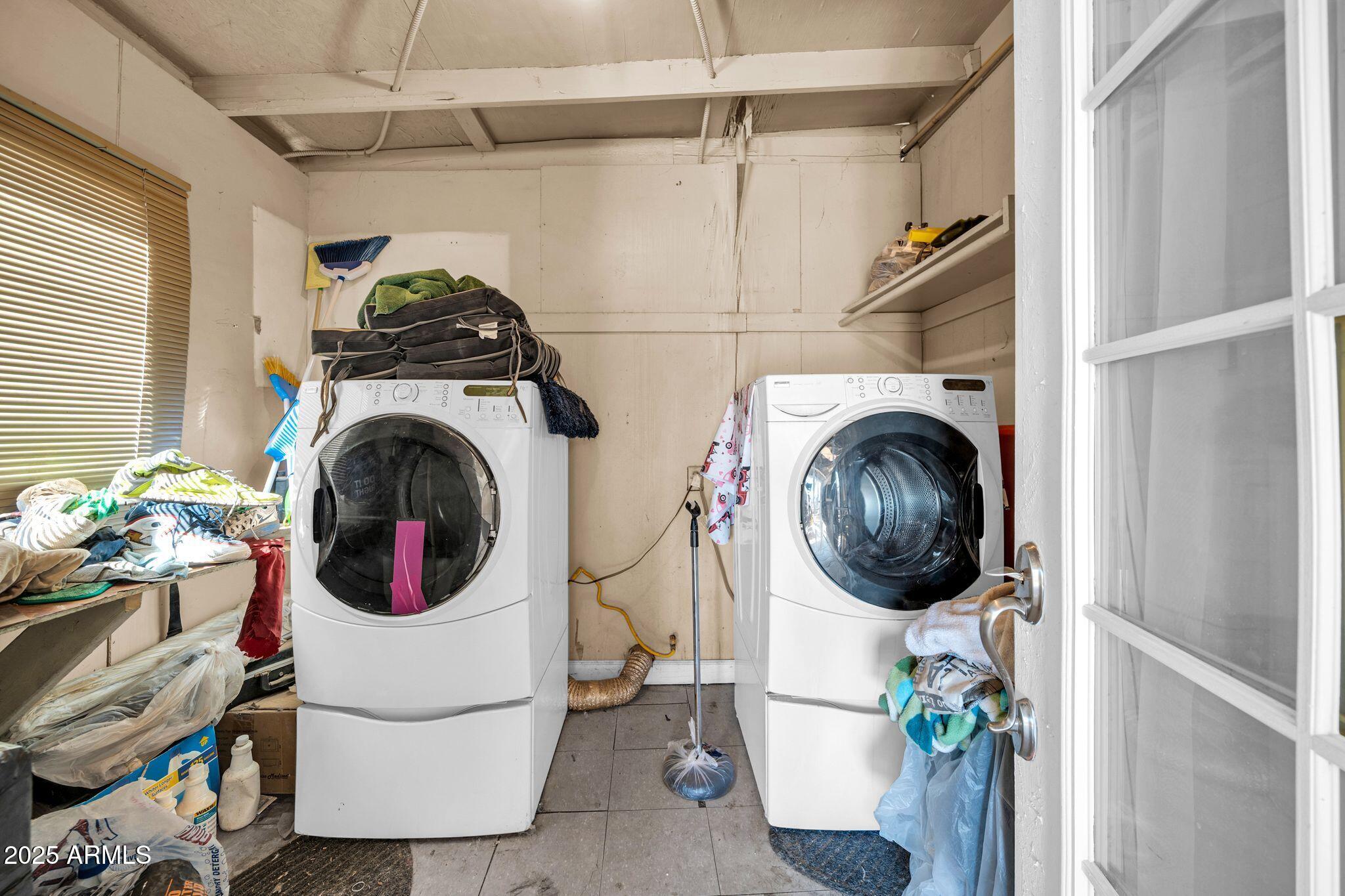 7629 West Osborn Road Phoenix, AZ 85033 - Photo 29 of 43 Laundry