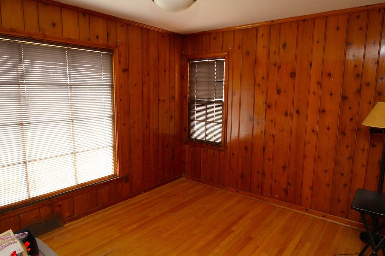 230 Hamilton Road Bloomfield Hills, MI 48301 - Photo 14 of 27 31344155-13.JPG