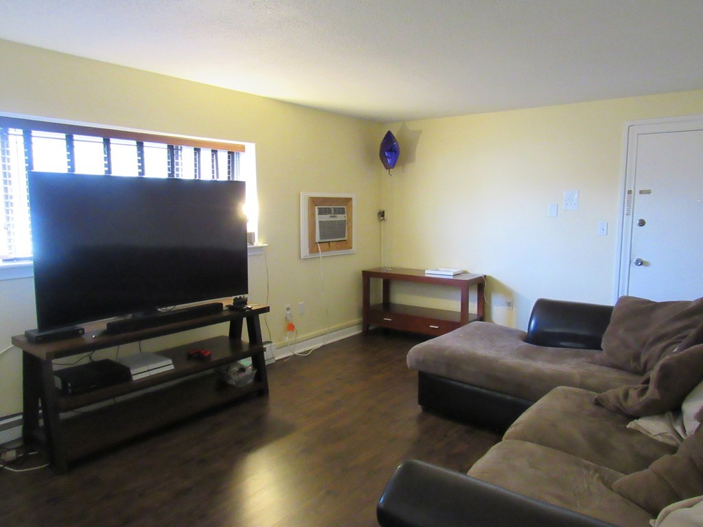 71 Nicholas Road, Unit C Framingham, MA 01701 - Photo 9 of 20 Gallery Image 9