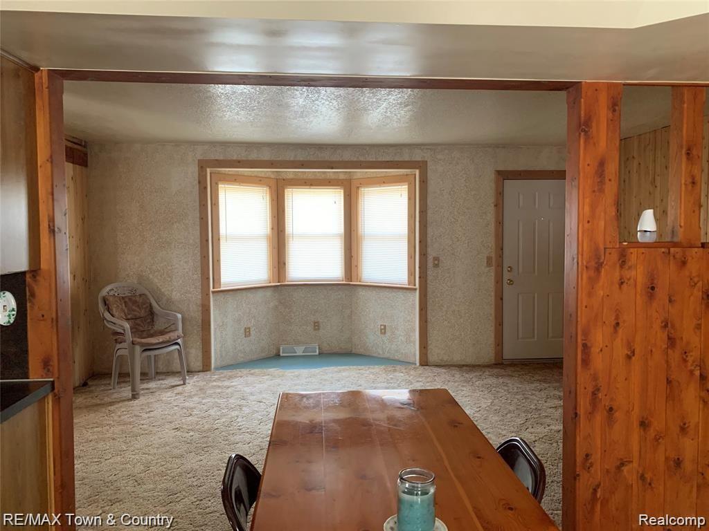 5483 West Frances Road Clio, MI 48420 - Photo 8 of 23 fran din.jpg