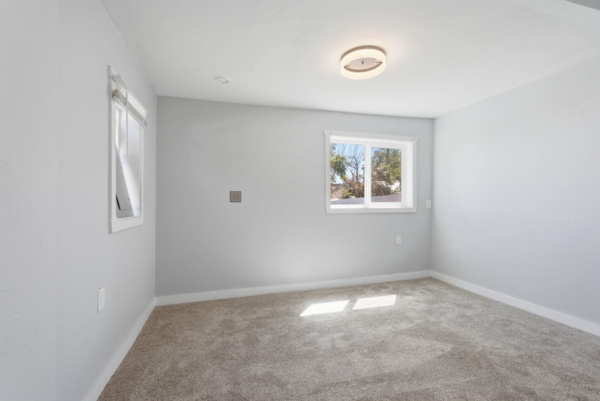 607 South Hatch Street Spokane, WA 99202 - Photo 5 of 22