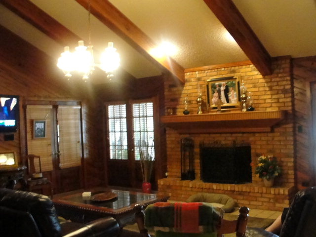 1402 Romy Drive Lockport, LA 70374 - Photo 4 of 13 Living Room