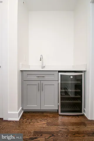 a view of livingroom with hallway